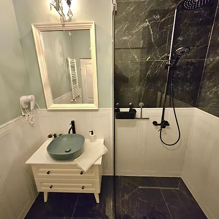 Tv Cu La Mare Navodari